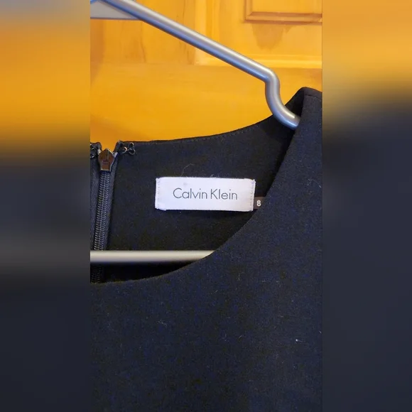 ℰ𝓁ℯℊ𝒶𝓃𝓉, ℳ𝒾𝓃𝒾𝓂𝒶𝓁, ℬ𝓁𝒶𝒸𝓀 𝒟𝓇ℯ𝓈𝓈 - Picture 2 of 3